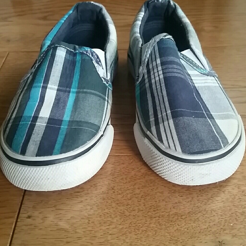 Joe Boxer slip-on shoes - Picture 2 of 4